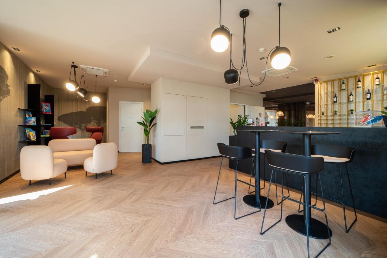 B&B Isabella Milano Marittima Eksteriør billede